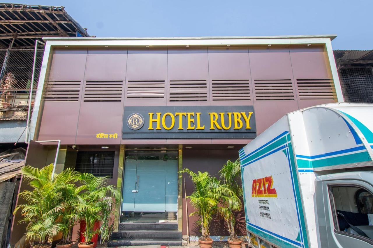 Oyo 69377 Hotel Ruby Bombaim Exterior foto